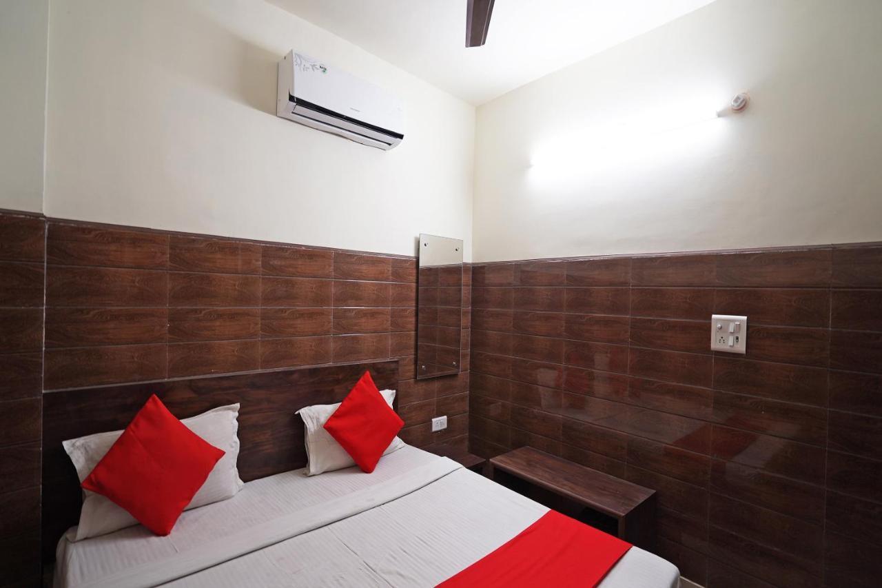 Hotel O Shri Sai Guest House Delhi  Ngoại thất bức ảnh