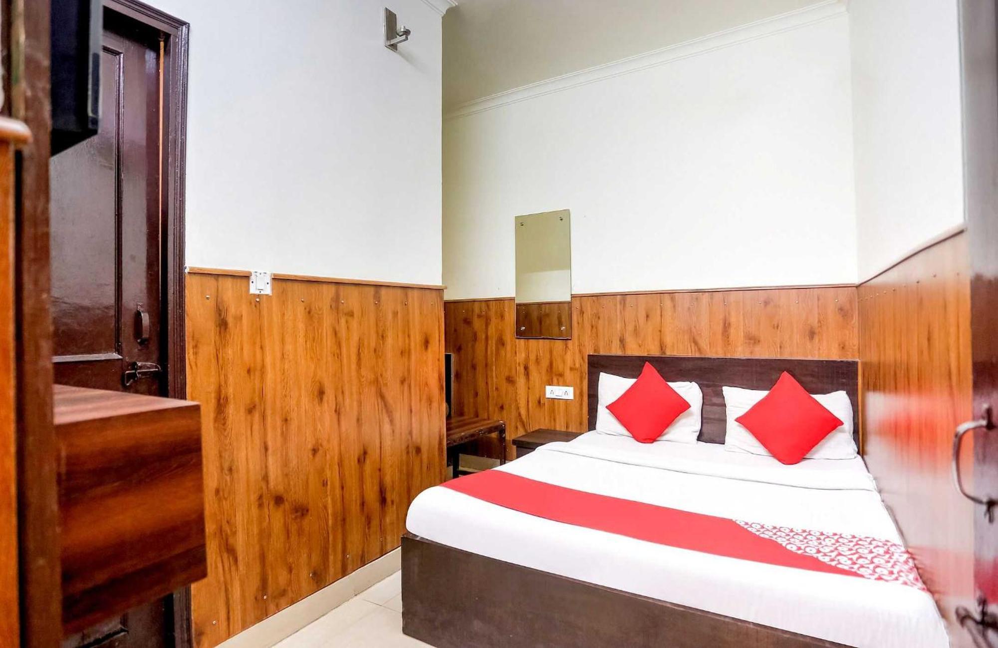 Hotel O Shri Sai Guest House Delhi  Ngoại thất bức ảnh