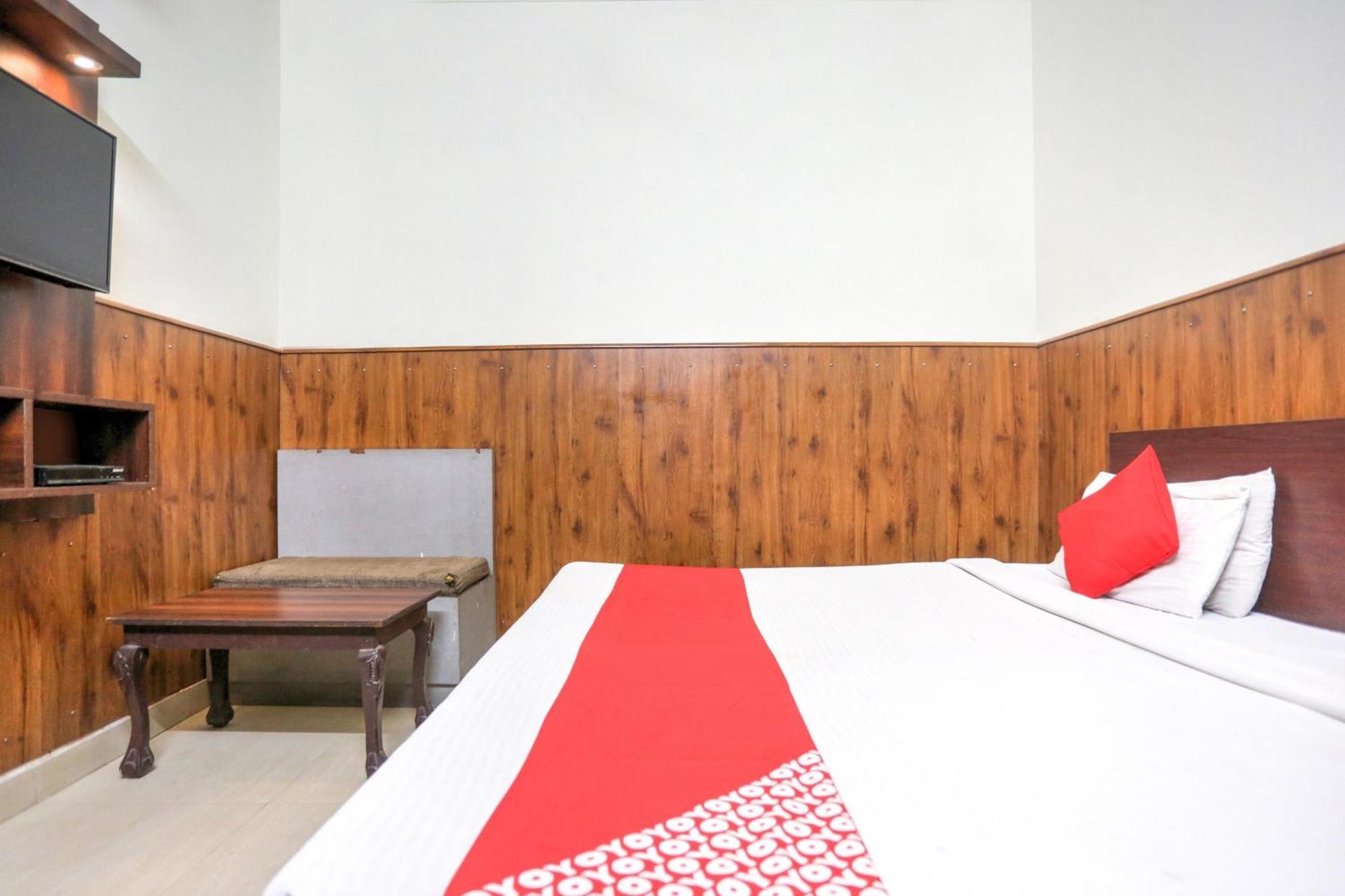 Hotel O Shri Sai Guest House Delhi  Ngoại thất bức ảnh