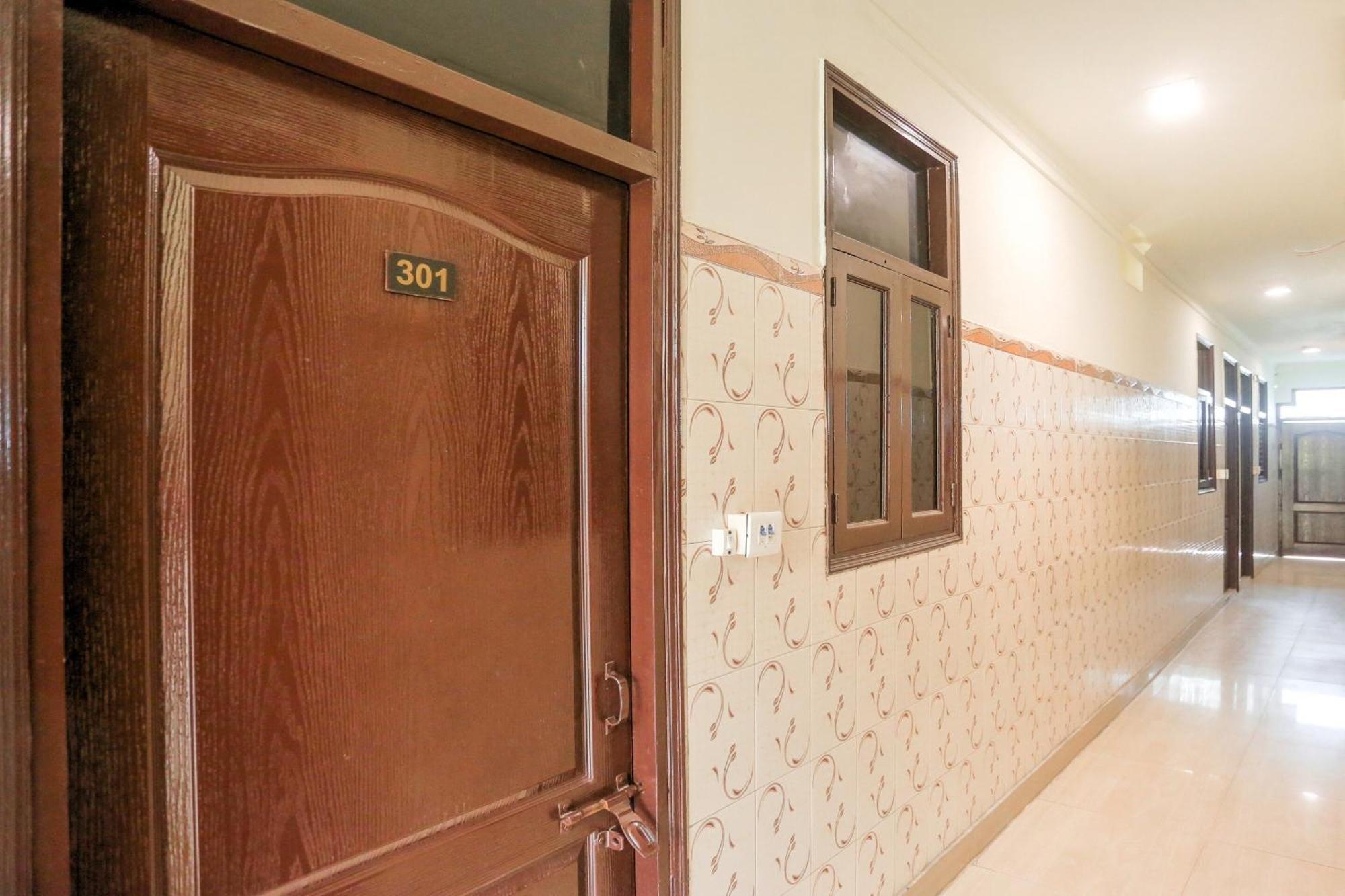 Hotel O Shri Sai Guest House Delhi  Ngoại thất bức ảnh