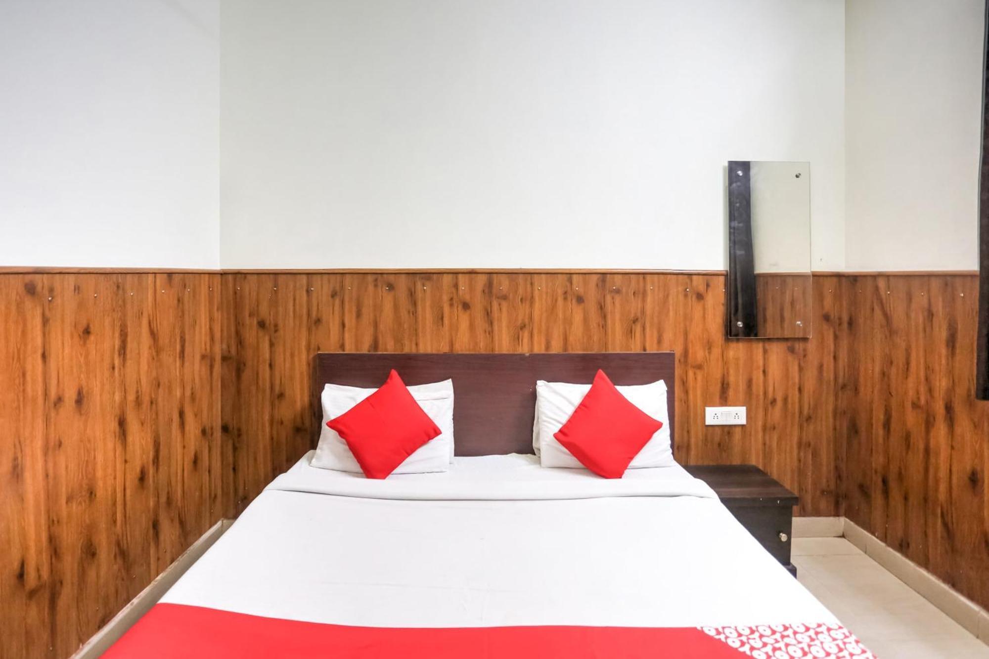 Hotel O Shri Sai Guest House Delhi  Ngoại thất bức ảnh