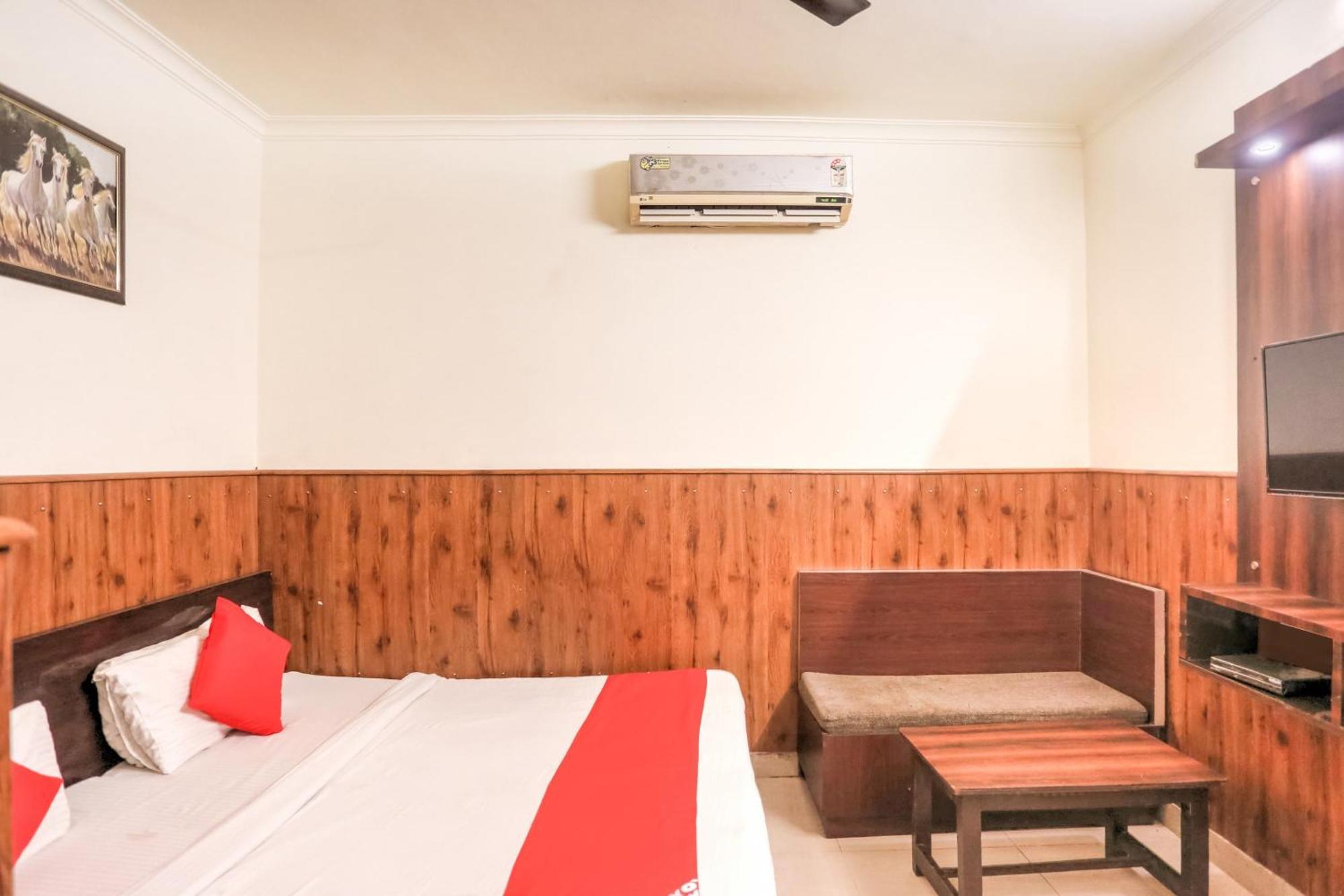 Hotel O Shri Sai Guest House Delhi  Ngoại thất bức ảnh