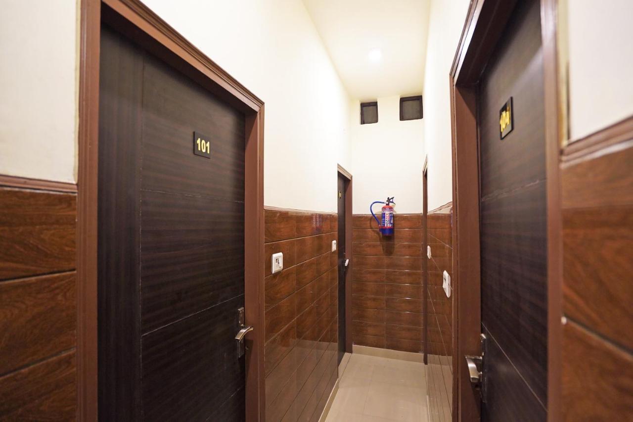 Hotel O Shri Sai Guest House Delhi  Ngoại thất bức ảnh